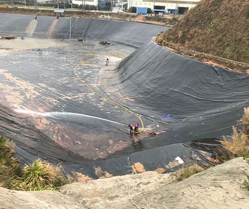 平泉废水池清理